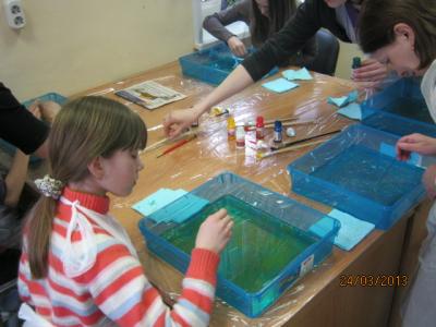 Эбру (рисование на воде)